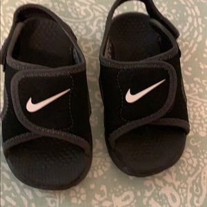 Toddler boys Nike sandals